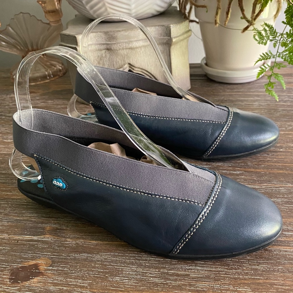 Cloud‎ Caliber Slingback Flat Sandals Wedge Heel Leather Elastic Womens 37/6.5-7 - Picture 2 of 13